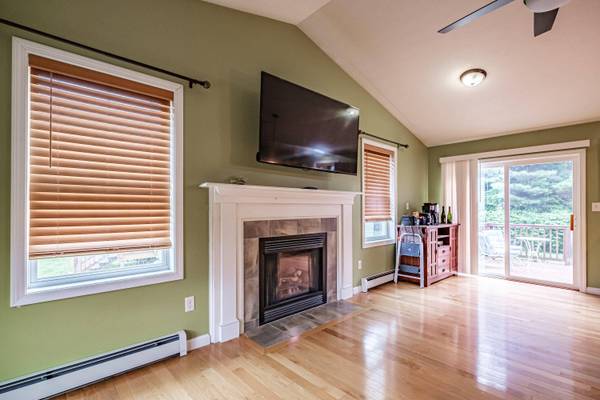 29 Acorn ST, Gorham, ME 04038