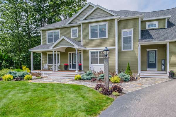 8 Red Barn CIR, Scarborough, ME 04074