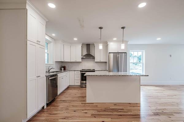 189 Falcon Crest DR #31, Gorham, ME 04038