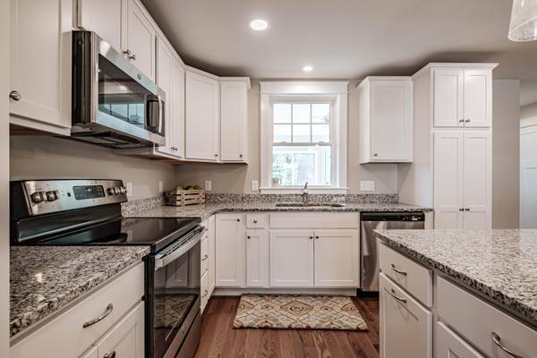 189 Falcon Crest DR #31, Gorham, ME 04038