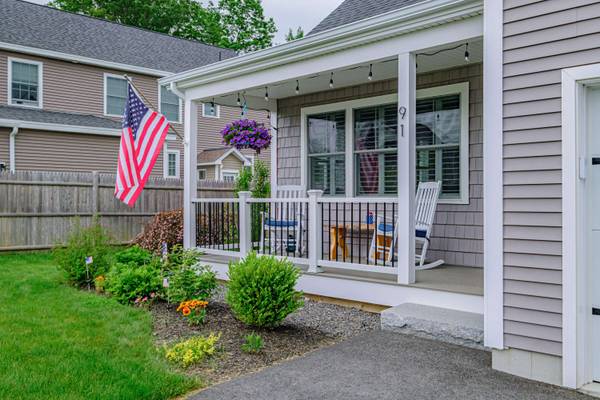 91 Elmaple DR, Westbrook, ME 04092