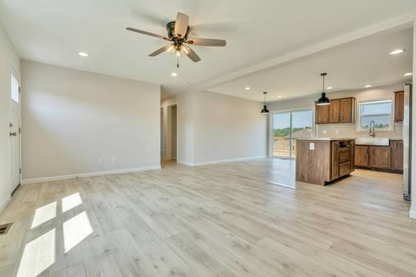 10 Colony WAY, Kittery, ME 03904