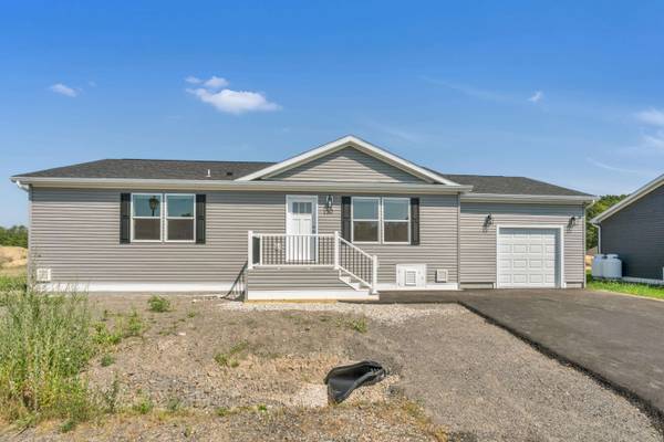 10 Colony WAY, Kittery, ME 03904