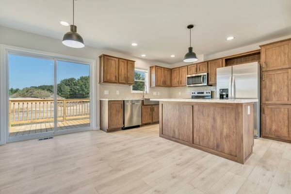 10 Colony WAY, Kittery, ME 03904