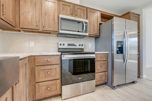 10 Colony WAY, Kittery, ME 03904
