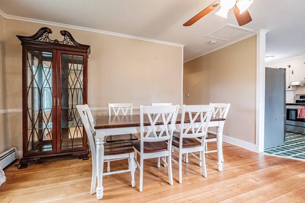 4 Cartland RD, Windham, ME 04062