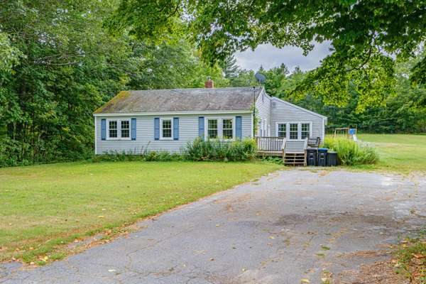 4 Cartland RD, Windham, ME 04062