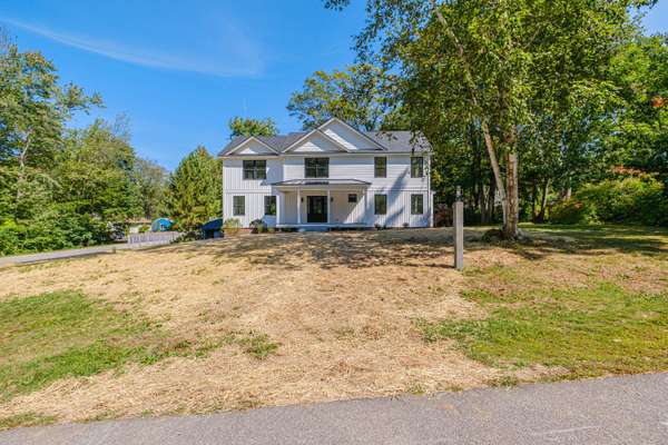 23 Sylvan RD, Scarborough, ME 04074