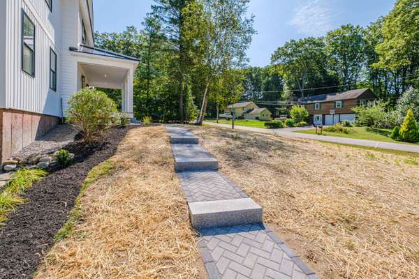 23 Sylvan RD, Scarborough, ME 04074