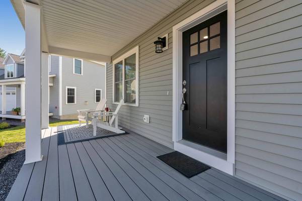 127 Falcon Crest DR #4, Gorham, ME 04038