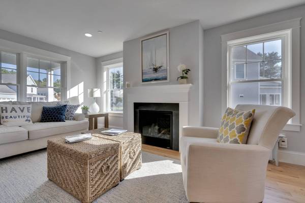 127 Falcon Crest DR #4, Gorham, ME 04038