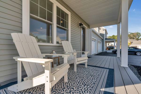 127 Falcon Crest DR #4, Gorham, ME 04038