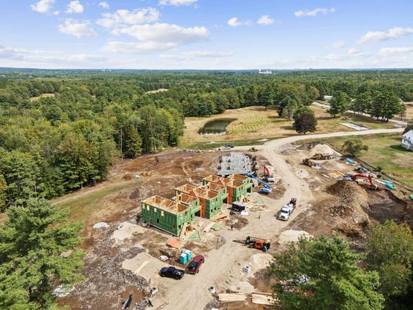 35 Fairway Commons DR #14, Gorham, ME 04038