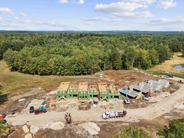 20 Fairway Commons DR #2, Gorham, ME 04038