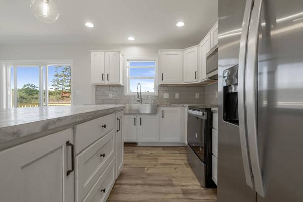 20 Colony WAY, Kittery, ME 03904