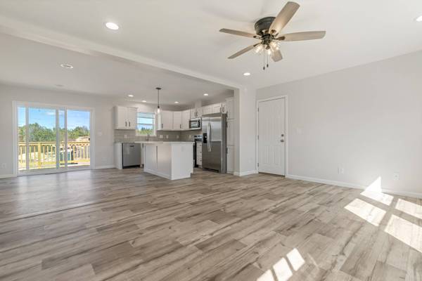 20 Colony WAY, Kittery, ME 03904