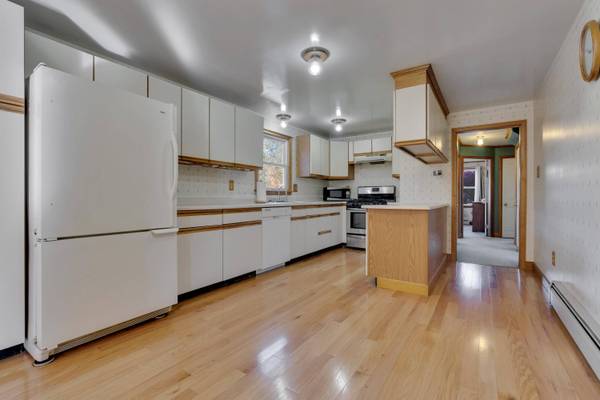 18 Millbrook RD, Scarborough, ME 04074