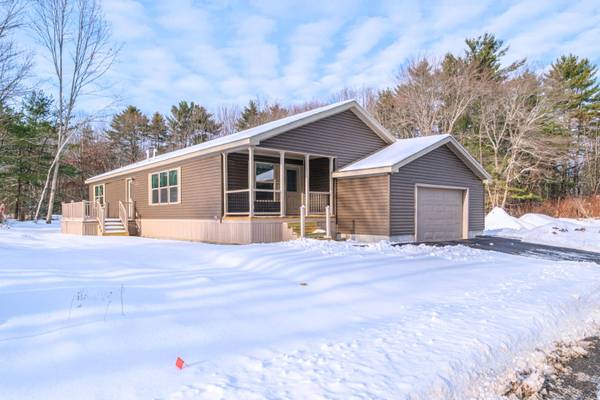 31B Pheasant RD, Saco, ME 04072
