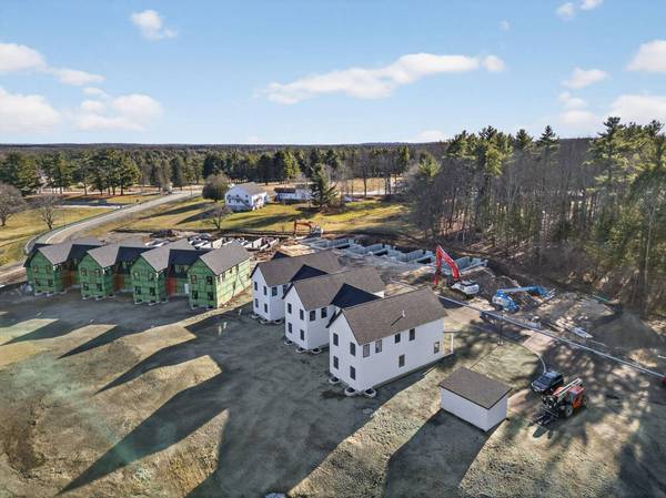 20 Fairway Commons DR #2, Gorham, ME 04038
