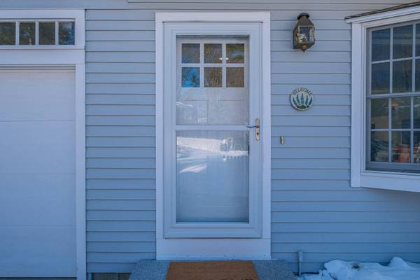 1 Pine Ledge DR, Scarborough, ME 04074