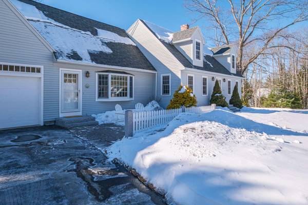 1 Pine Ledge DR, Scarborough, ME 04074