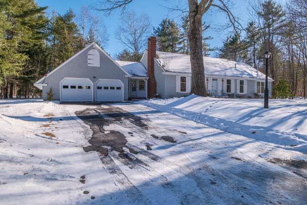 4 Sylvan RD, Scarborough, ME 04074