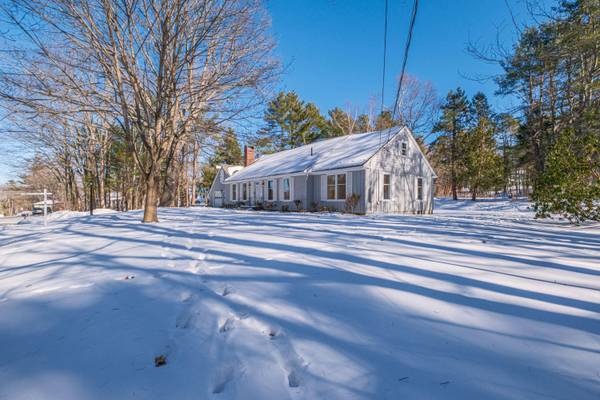 4 Sylvan RD, Scarborough, ME 04074