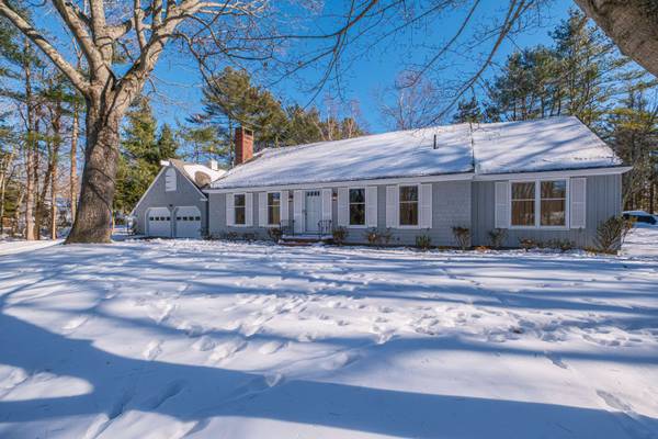 4 Sylvan RD, Scarborough, ME 04074