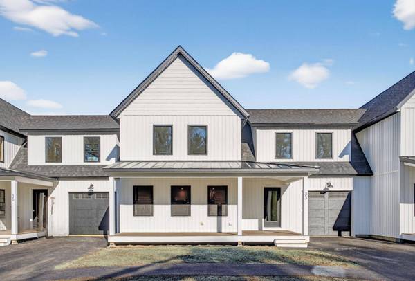 31 Fairway Commons DR #12, Gorham, ME 04038