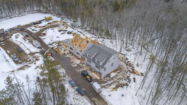 11 Creekside CT #6, Kennebunk, ME 04043