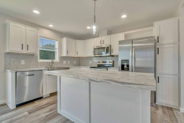 8 Colony WAY, Kittery, ME 03904