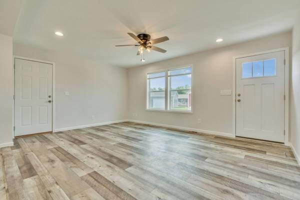 8 Colony WAY, Kittery, ME 03904