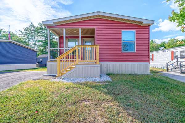 8 Maplewood DR, Limington, ME 04049