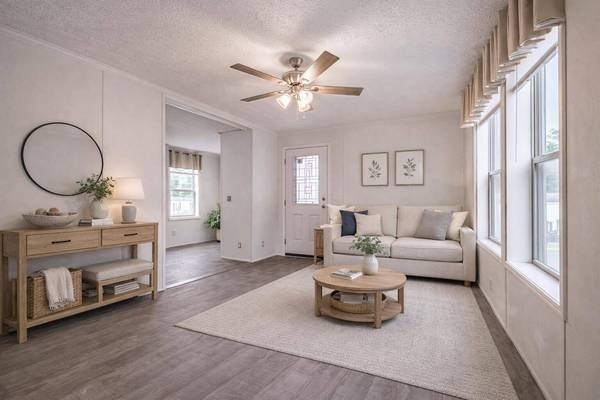 8 Maplewood DR, Limington, ME 04049