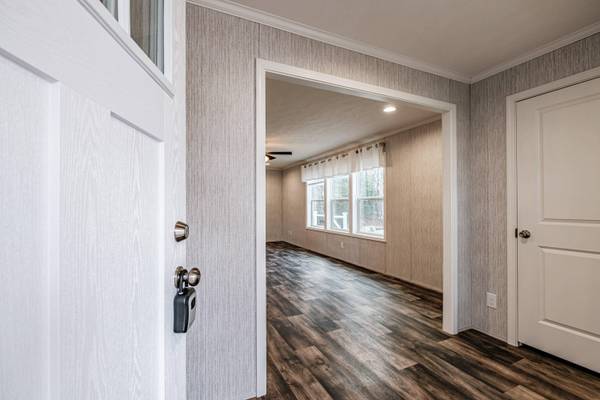 16 Pine Haven ST, Saco, ME 04072