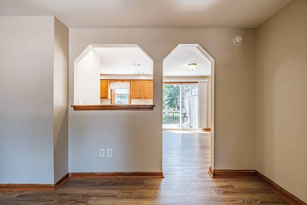 16 Caryn DR, Saco, ME 04072