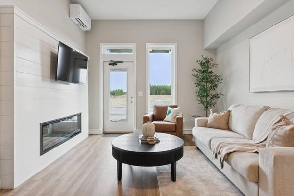 1 Cross ST #327, Scarborough, ME 04074