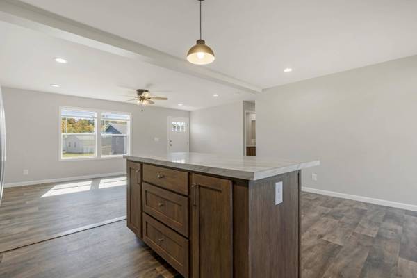 14 Colony WAY, Kittery, ME 03904