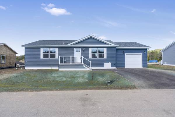 14 Colony WAY, Kittery, ME 03904