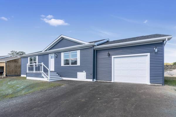 14 Colony WAY, Kittery, ME 03904