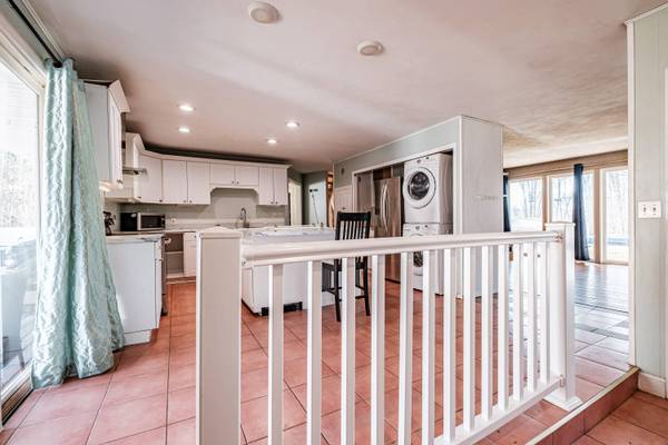 12 Sylvan RD, Scarborough, ME 04074