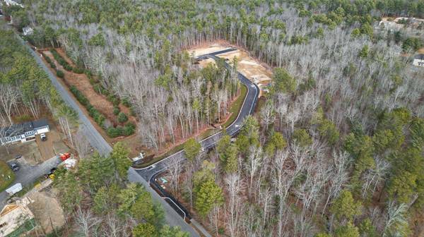 13 Creekside CT #7, Kennebunk, ME 04043