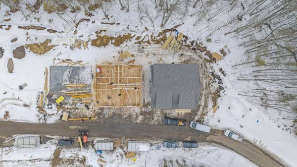 8 Creekside CT #9, Kennebunk, ME 04043