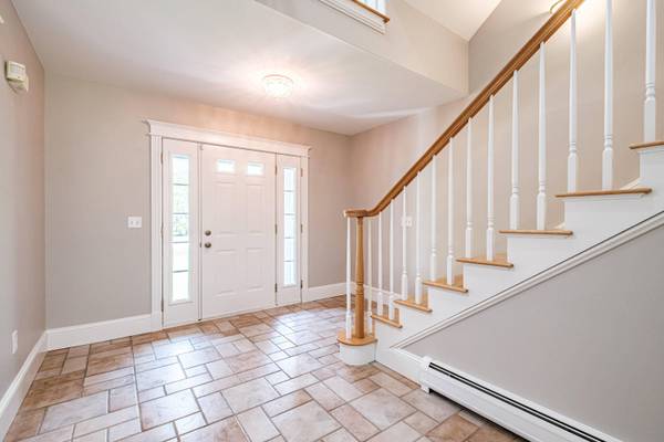 9 Laurel Ridge RD, Scarborough, ME 04074