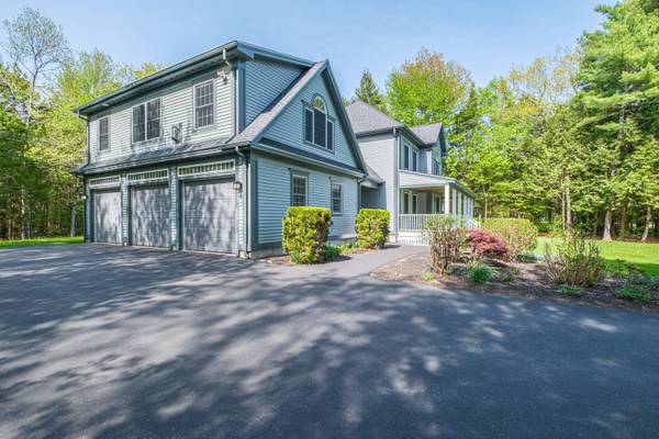 9 Laurel Ridge RD, Scarborough, ME 04074