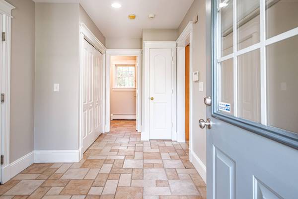 9 Laurel Ridge RD, Scarborough, ME 04074