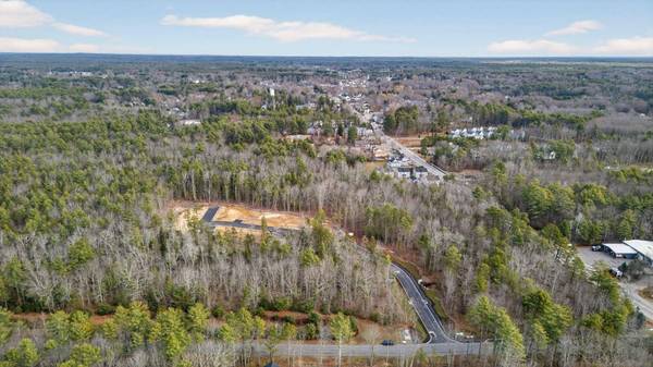 1 Creekside CT #1, Kennebunk, ME 04043