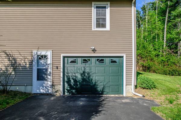 1033 Bridgton RD, Westbrook, ME 04092