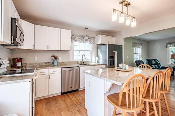1033 Bridgton RD, Westbrook, ME 04092