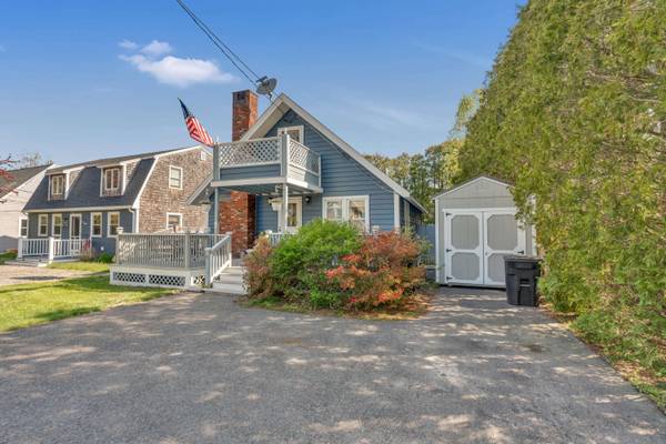 5 Laurel LN, York, ME 03909